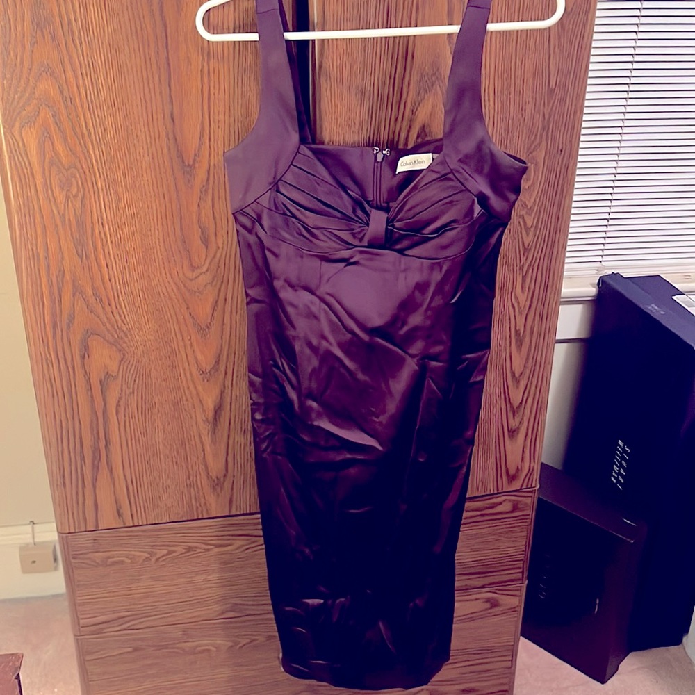 Calvin Klein Women’s Size 6, Deep Purple, satin cocktail dress
